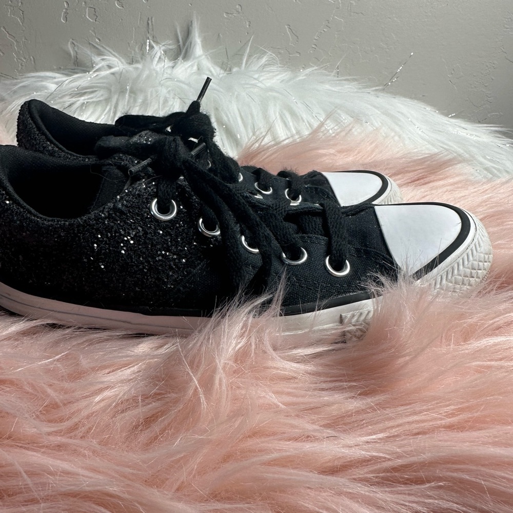 Size 5 Sparkle Black Converse low tops